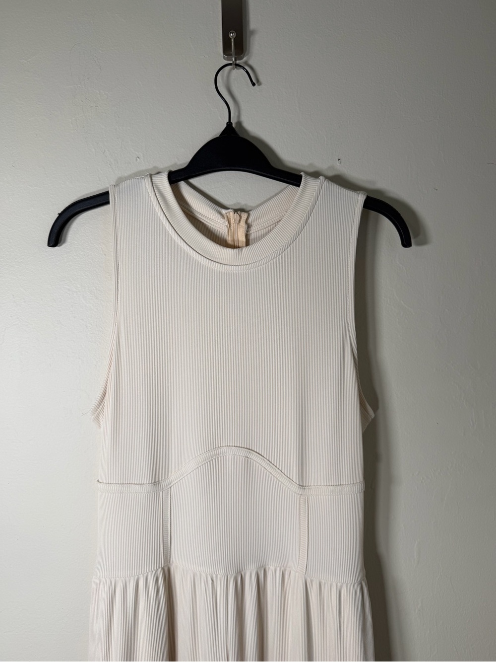 Cider Ivory Sleeveless Wide-Leg Jumpsuit - Picture 9 of 13
